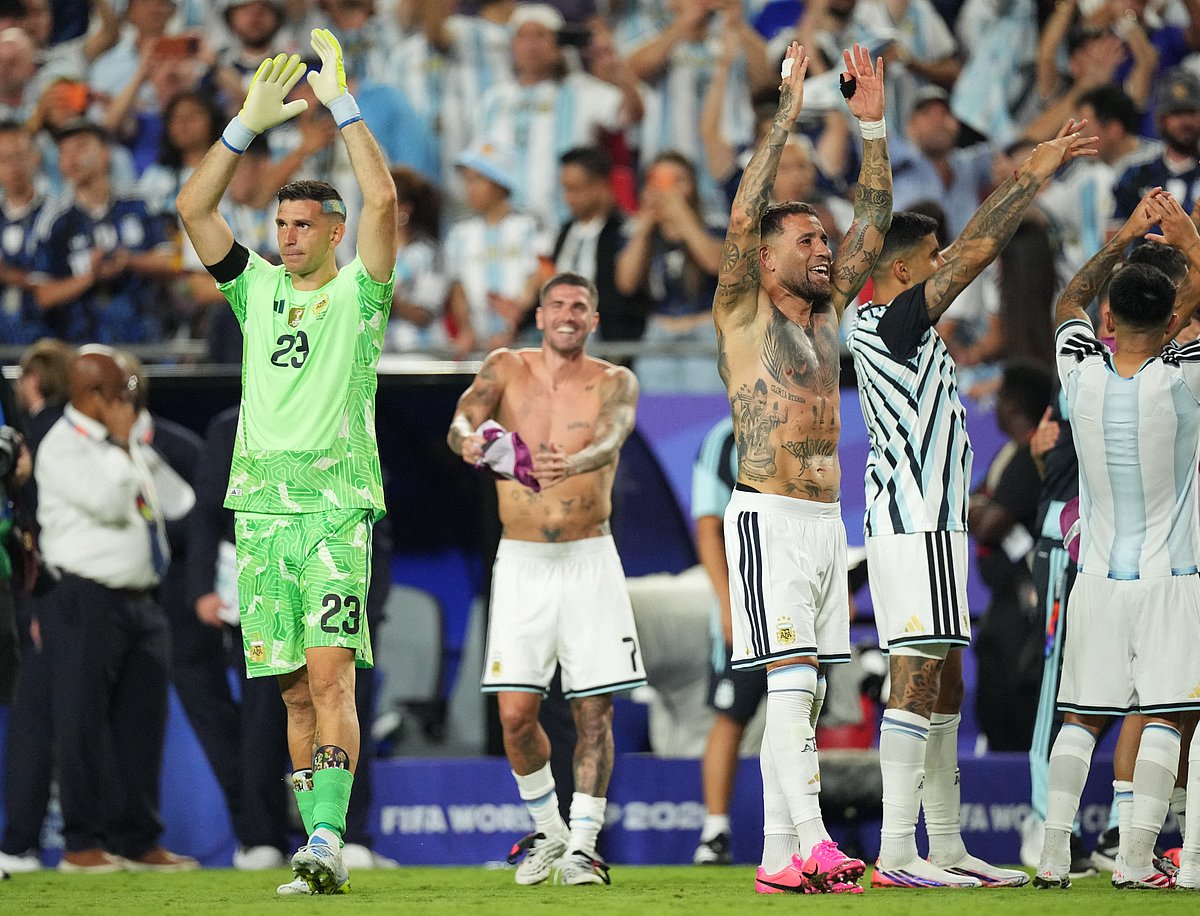 SOCCER-WORLDCUP-ARG-SWI/