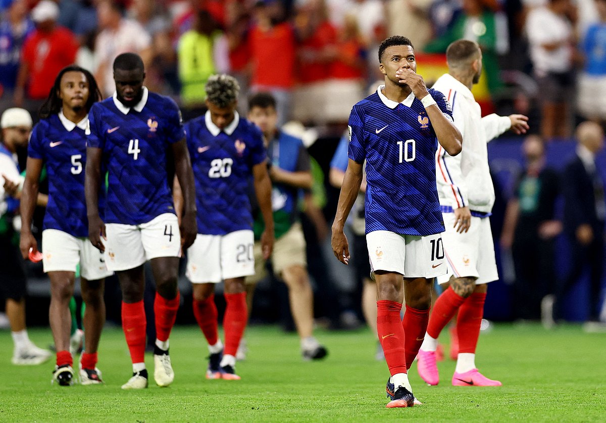 SOCCER-WORLDCUP-FRA-ESP/