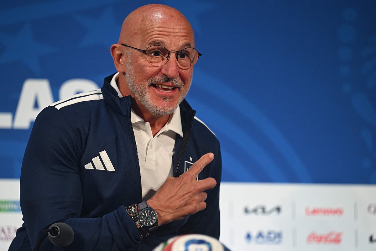 Spain's head coach Luis de la Fuente gives an MD-1 press conference at the Dallas Stadium in Arlington on 13 July, 2026.