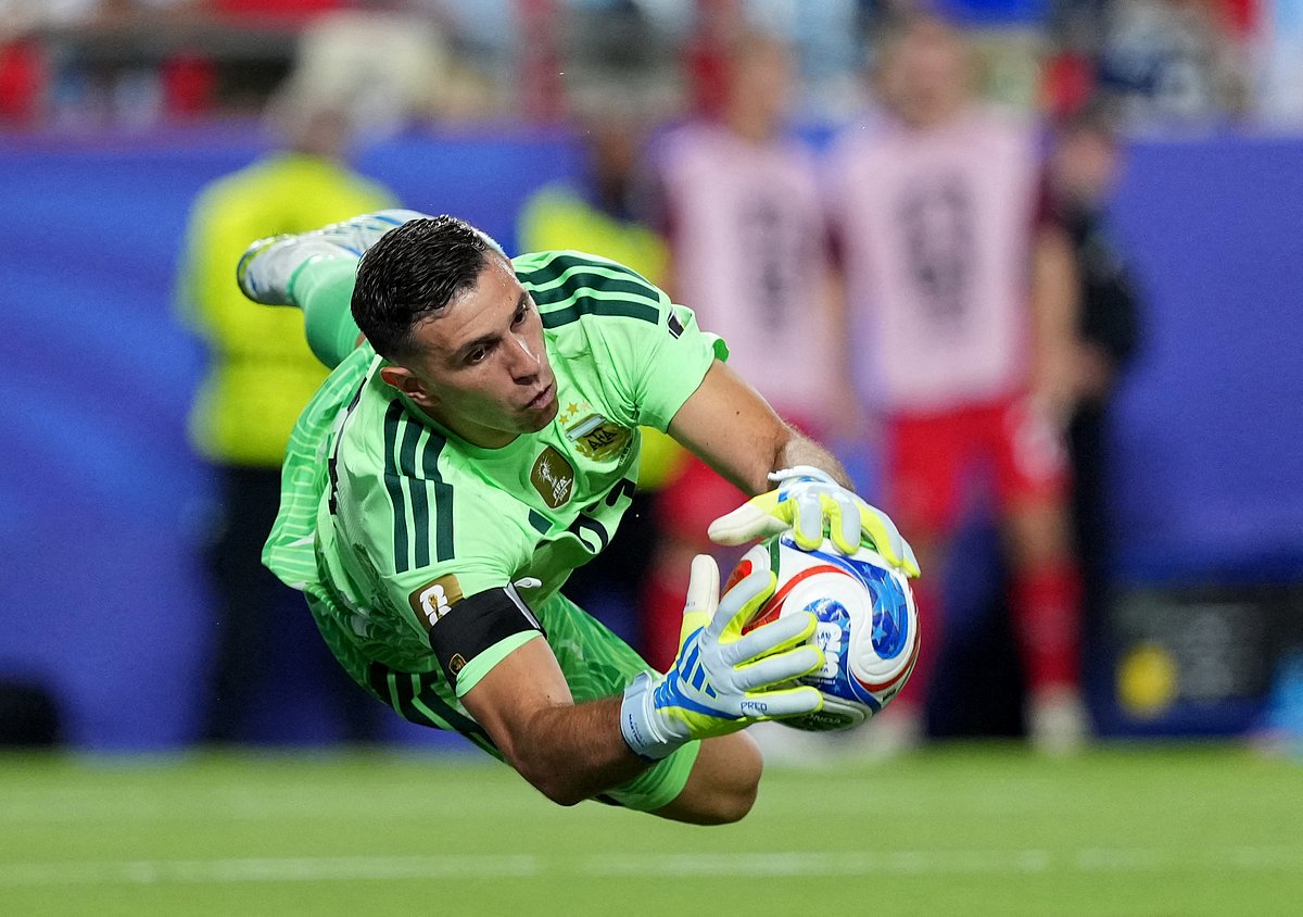 SOCCER-WORLDCUP-ARG-SWI/
