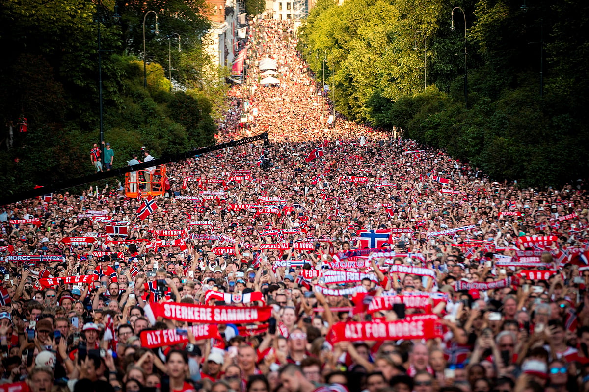 The men's national football team is greeted by the audience at Slottsplassen after returning to Norway from the USA, in Oslo, Norway, July 13, 2026.