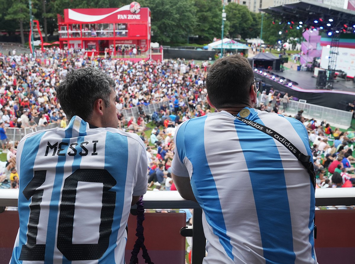 SOCCER-WORLDCUP-FRA-ESP/FANS-ATLANTA
