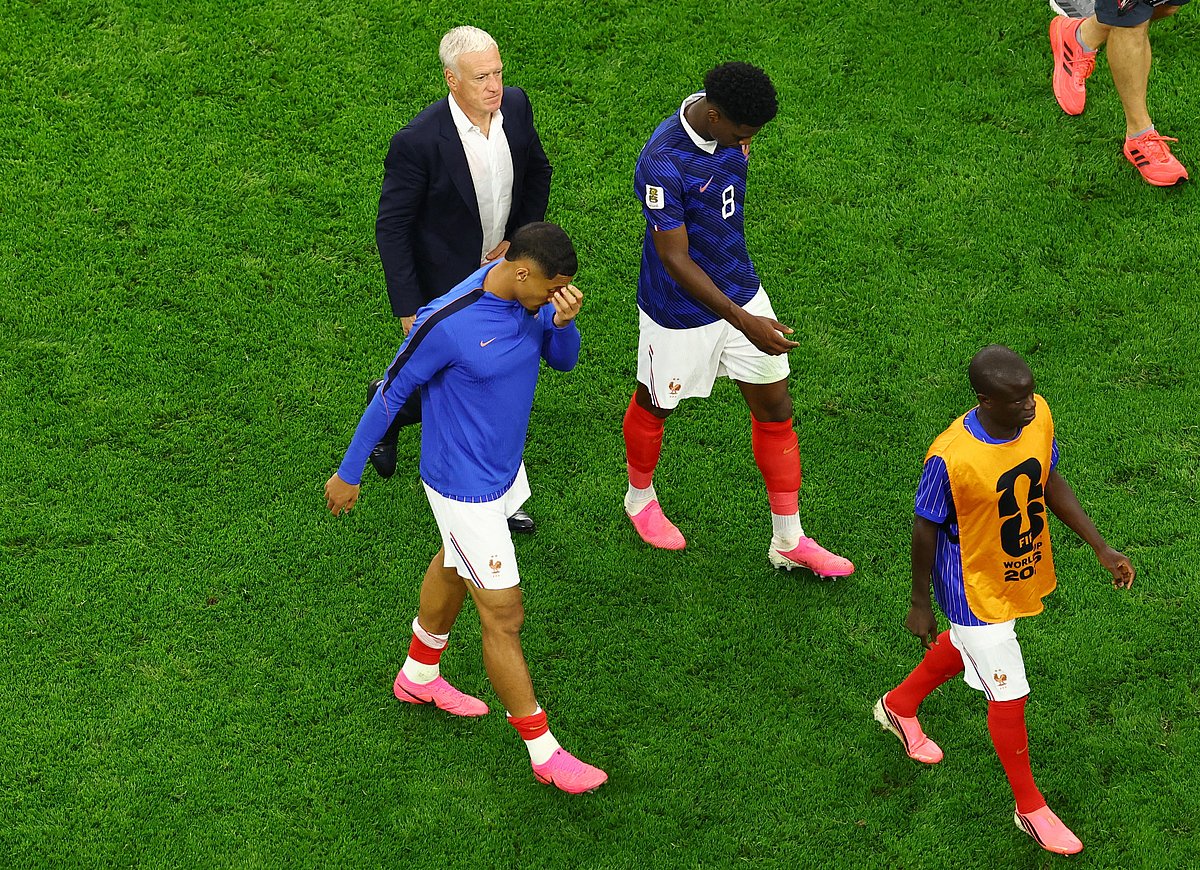 SOCCER-WORLDCUP-FRA-ESP/