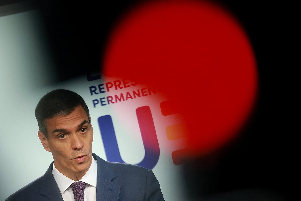 Spain's Prime Minister Pedro Sanchez speaks to the media following a European Union leaders' summit in Brussels, Belgium, 19 June 2026.