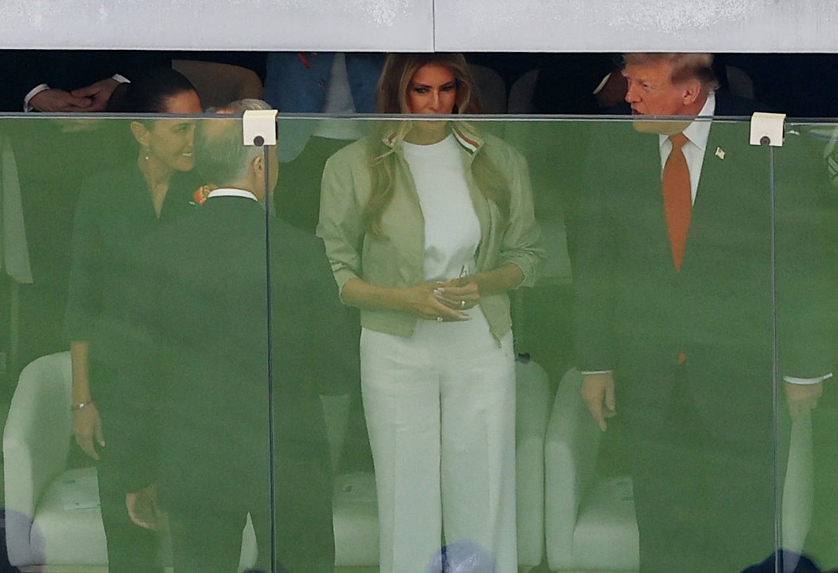 Soccer Football - FIFA World Cup 2026 - Final - Spain v Argentina - New York/New Jersey Stadium, East Rutherford, New Jersey, U.S. - July 19, 2026
Mexico President Claudia Sheinbaum, U.S. first lady Melania Trump and U.S. President Donald Trump in the stands before the match REUTERS/Carlos Barria