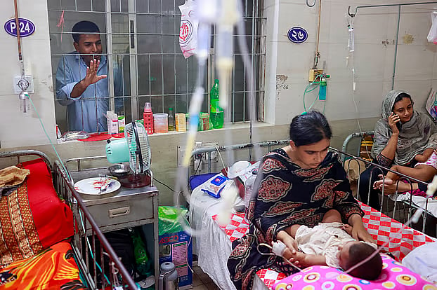 Children affected by measles and its symptoms are receiving treatment at the Bangladesh Shishu Hospital and Institute in the capital. Photo taken yesterday, Monday.