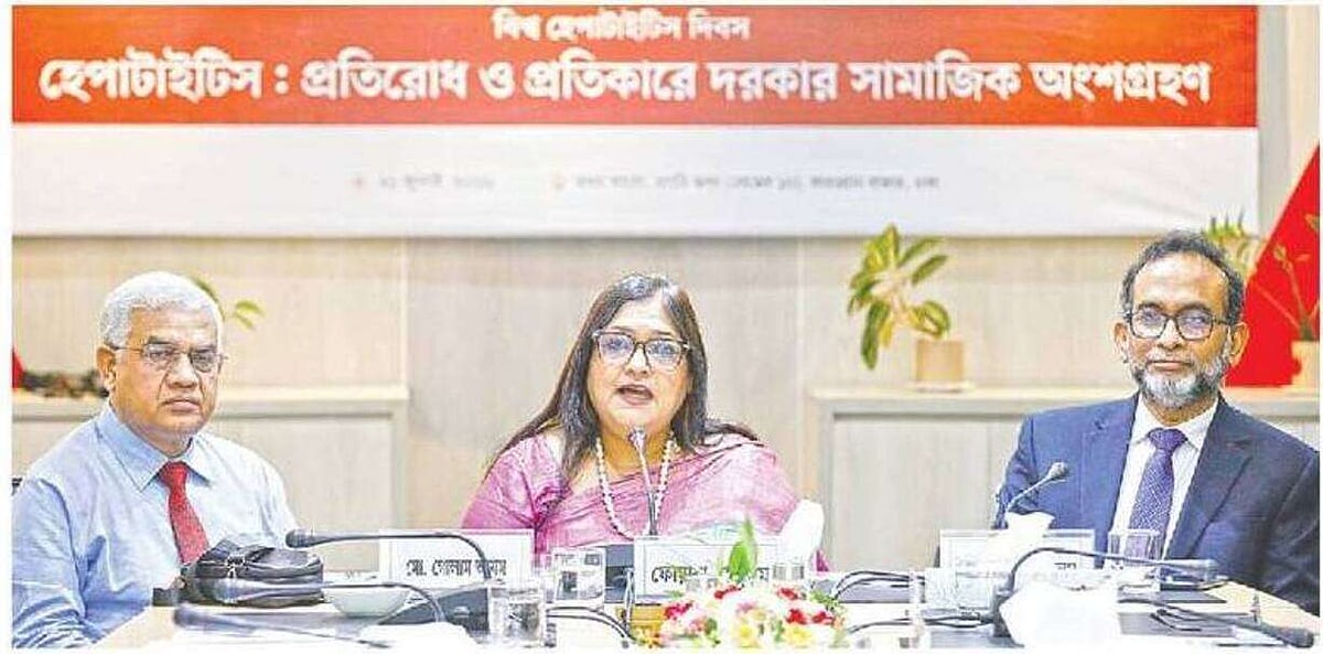 (From left) Professor Mohammad Golam Azam, Professor Foara Tasmim and Professor Mohammad Shahinul Alam in the roundtable discussion.  At the Prothom Alo office in Karwan Bazar, Dhaka, 22 July, 2026