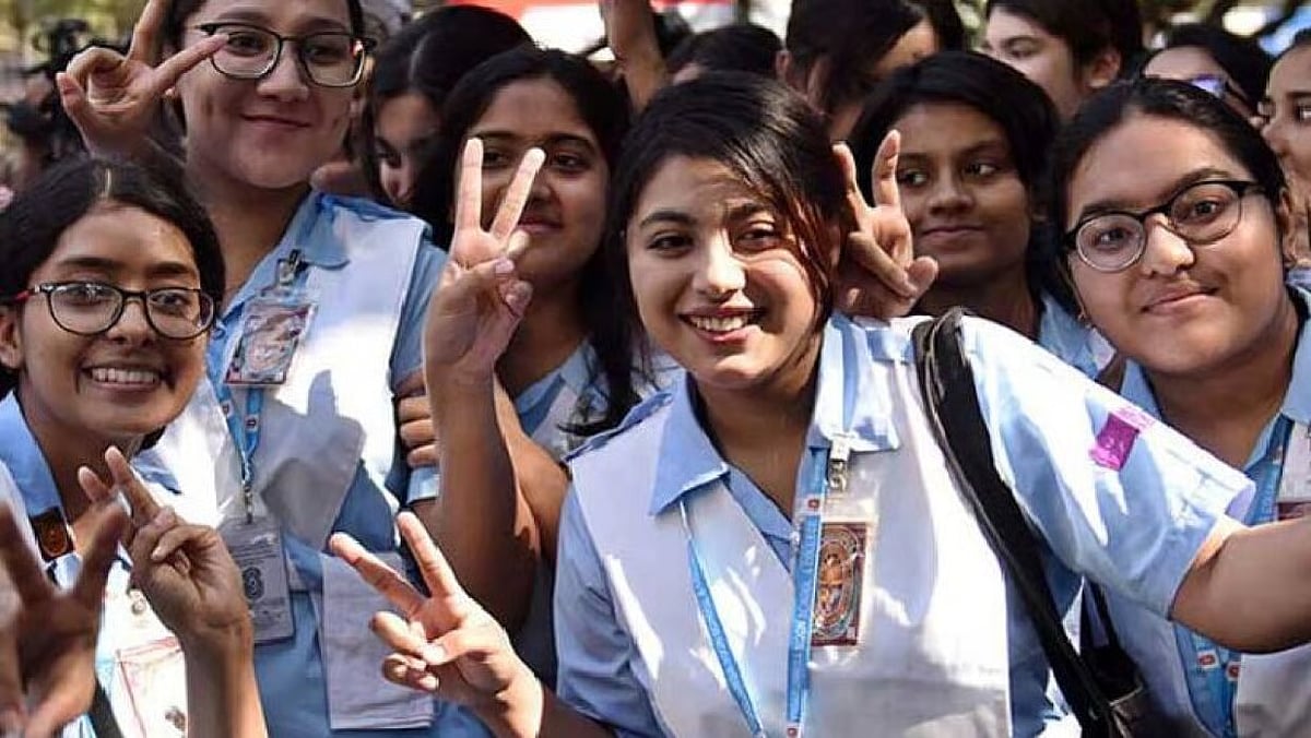Except for a few educational institutions, including Notre Dame College in Dhaka, almost all colleges and madrasas in the country are accepting admissions of class XI online.