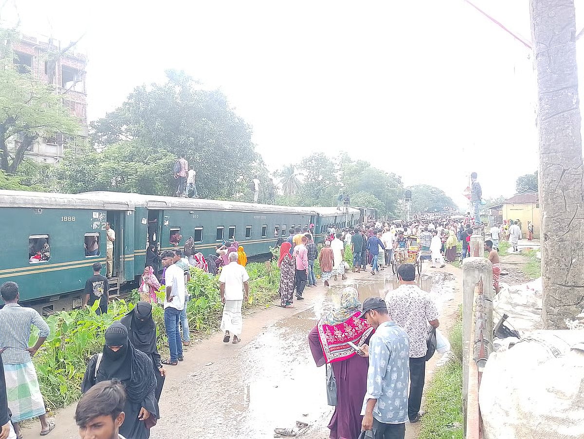 Five carriages of the Dhaka-bound Jamalpur Commuter train derailed in Gafargaon, Mymensingh on 7 August 2026.