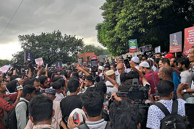 The march organised by the National Committee for the Prevention of Enforced Disappearances to mark the International Day of the Victims of Enforced Disappearances reached the area in front of the Jatiya Sangsad Bhaban. 30 August, Manik Mia Avenue.