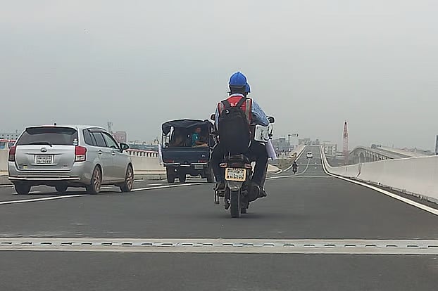 Two separate service bridges, stretching 3.71 kilometres from Dhaur intersection to Ashulia under the Dhaka-Ashulia Elevated Expressway project, were opened to traffic, 2 September 2026.