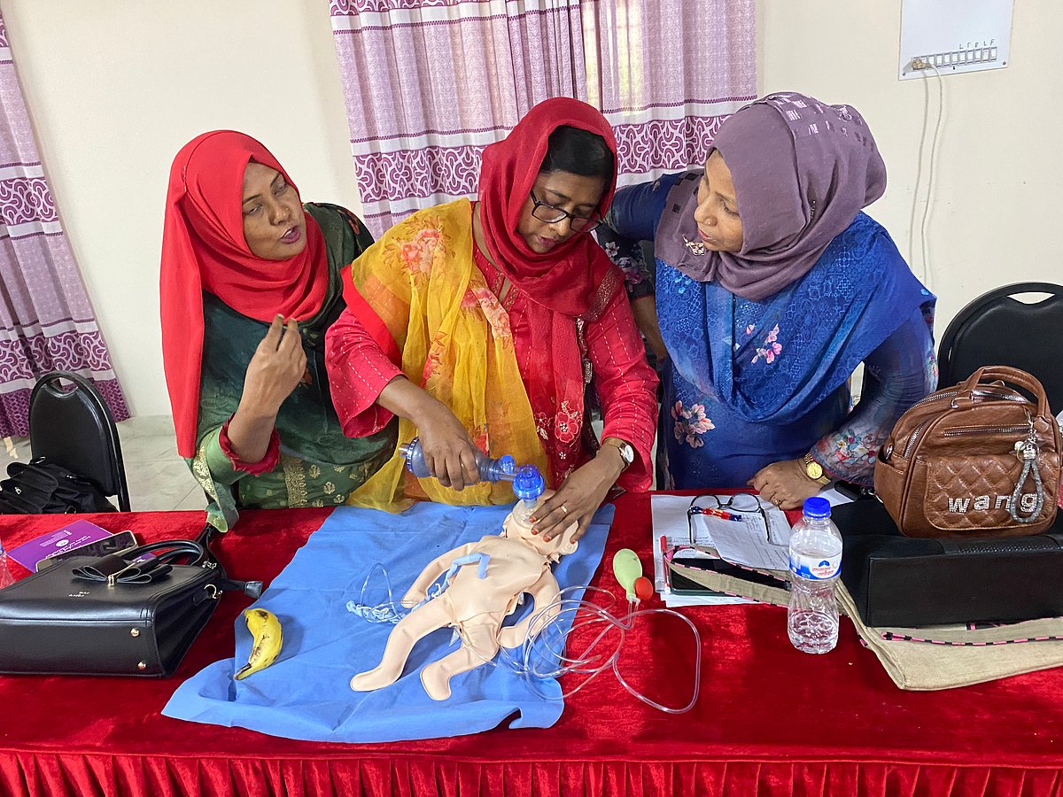 At Dhaka Nursing College, Midwifery Faculty are practicing skills conducted by Dalarna University, Sweden