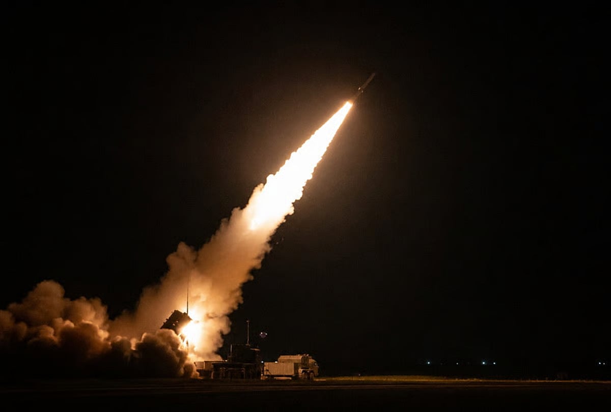 Explosions were heard in Riyadh on Saturday, after an air raid alert was issued by Saudi Arabian authorities.