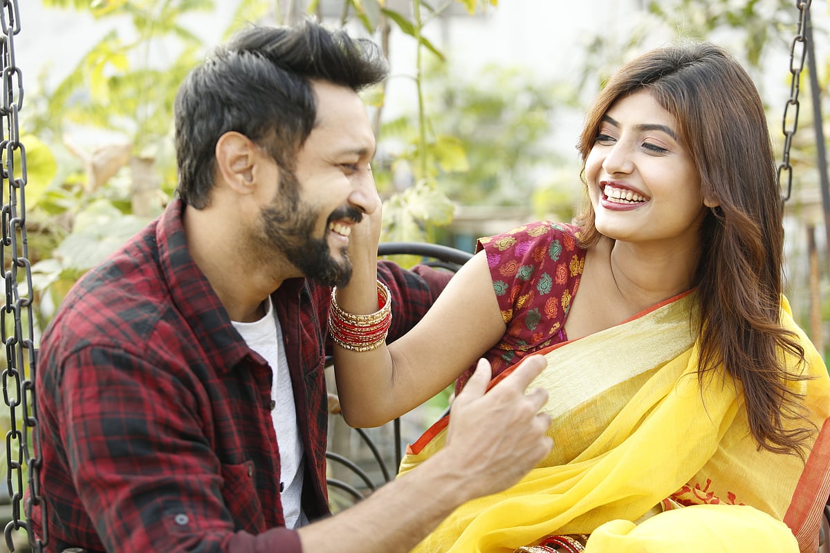Simple everyday habits can keep a relationship strong.