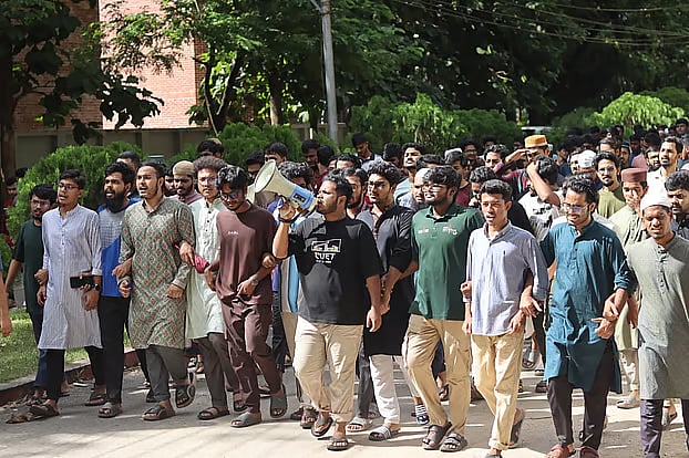 Students of Chittagong University of Engineering and Technology (CUET) protested for the fourth consecutive day demanding the reinstatement of the recently former Vice Chancellor, Friday.