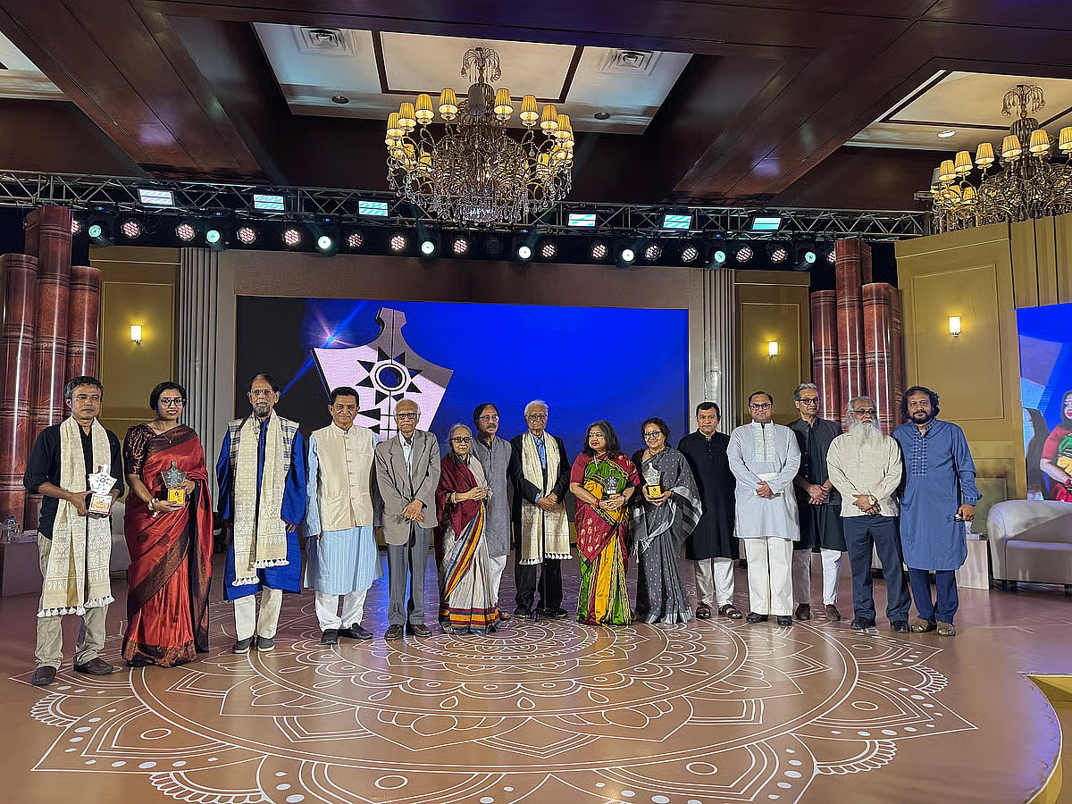 Eight writers receive BRAC Bank–Samakal Literary Award 2024-25