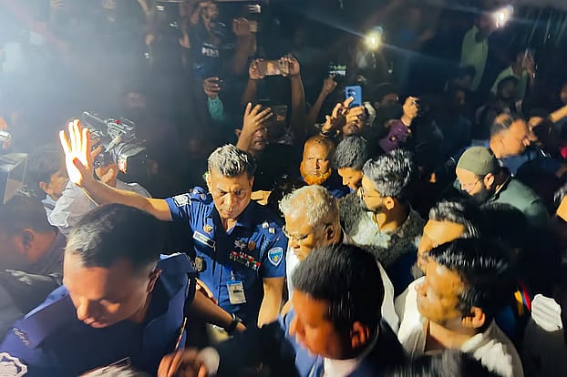 The Vice-Chancellor of CUET, Professor Sheikh Shariful Alam, is being taken out of confinement by the Deputy Commissioner Mohammad Zahidul Islam Mia and Superintendent of Police Md Masud Alam on Tuesday evening.