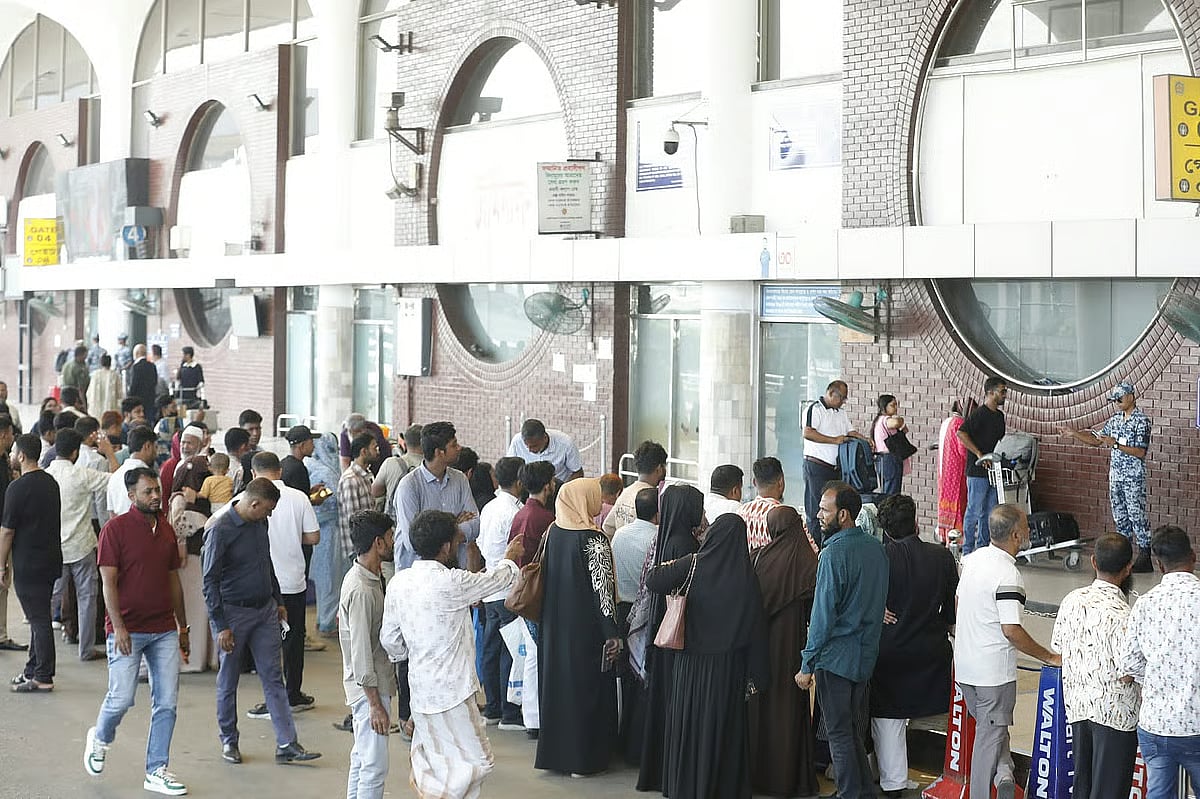 Flight disruptions at various airports in Saudi Arabia have led to the cancellation or suspension of 62 flights from Bangladesh, leaving passengers stranded. Hazrat Shahjalal International Airport, Dhaka, 13 October 2026.