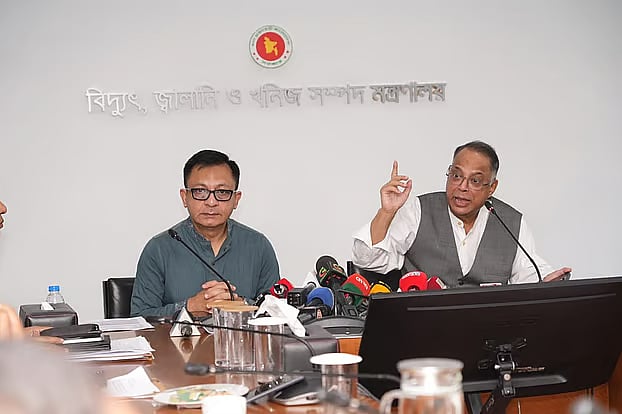 Minister of Power, Energy, and Mineral Resources, Iqbal Hassan Mahmud, speaks at an impromptu press conference following a meeting with LPG operators at the Secretariat, 14 October.