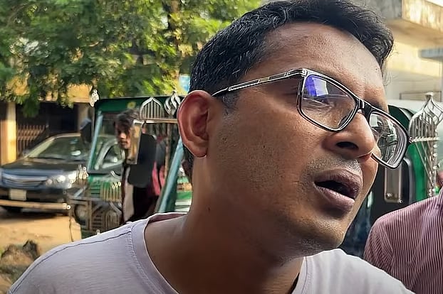 Aminul Islam speaking about the Cox's Bazar Sadar Hospital fire incident.