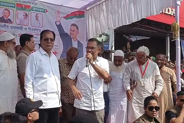 Prime Minister Tarique Rahman speaks at a roadside gathering in the Choupothi area of Taraganj upazila in Rangpur. Photo taken Tuesday morning 