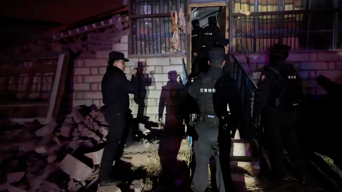 CHINA-QUAKE/
