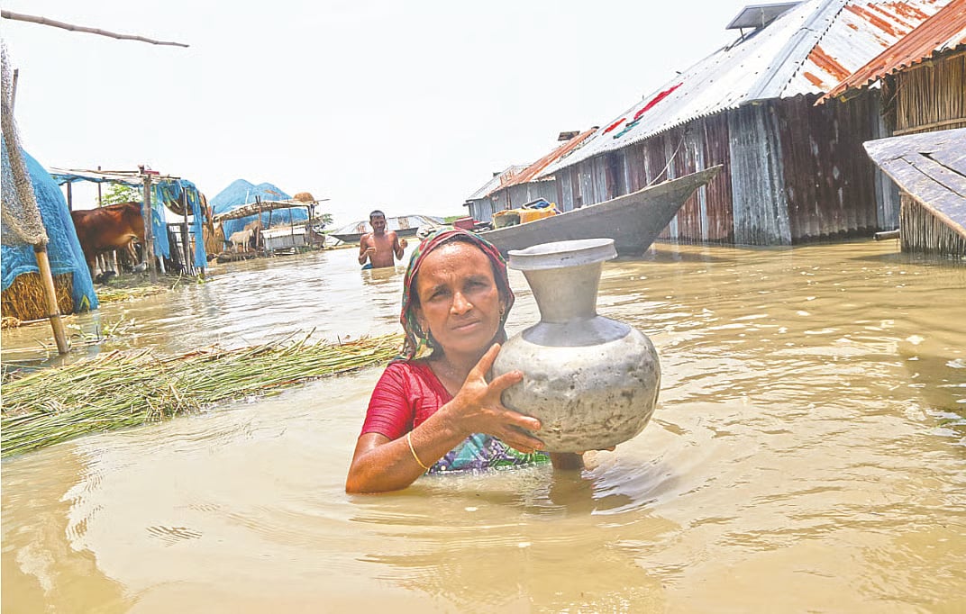 There is a severe shortage of safe drinking water in almost all parts of the country. The crisis worsens during floods. Sariakandi, Bogura.