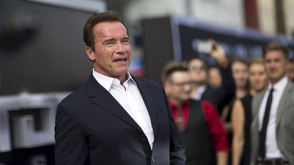 Cast member Arnold Schwarzenegger poses at the premiere of "Terminator Genisys" in Hollywood, California June 28, 2015.
