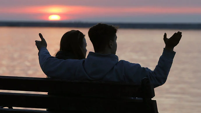 Representational image