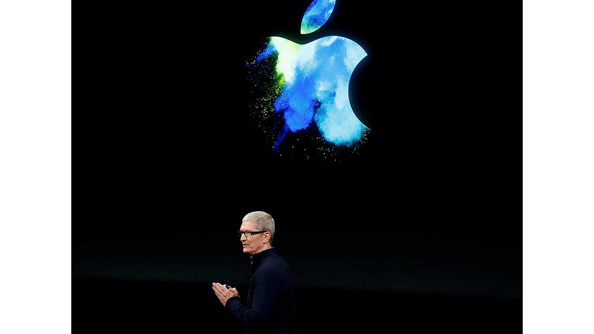 Apple CEO Tim Cook speaks during an Apple media event in Cupertino, California, US 27 October 2016.