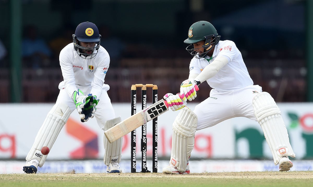 Representational image. Mushfiqur Rahim and Sri Lankan wicketkeeper Niroshan Dickwella looks on during a match.