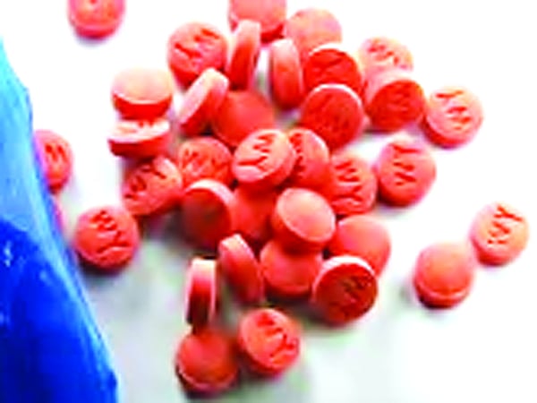 ইয়াবার জালে বাংলাদেশ: ধ্বংস হচ্ছে জীবন