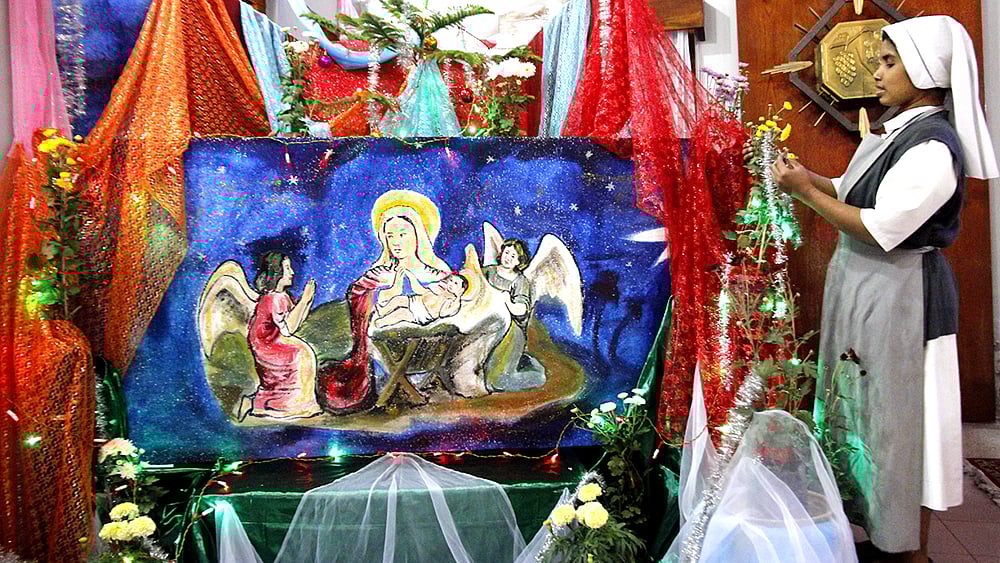 যশোর শহরে ক্যাথলিক গির্জায় বড়দিন উদ্‌যাপনের  প্রস্তুতি