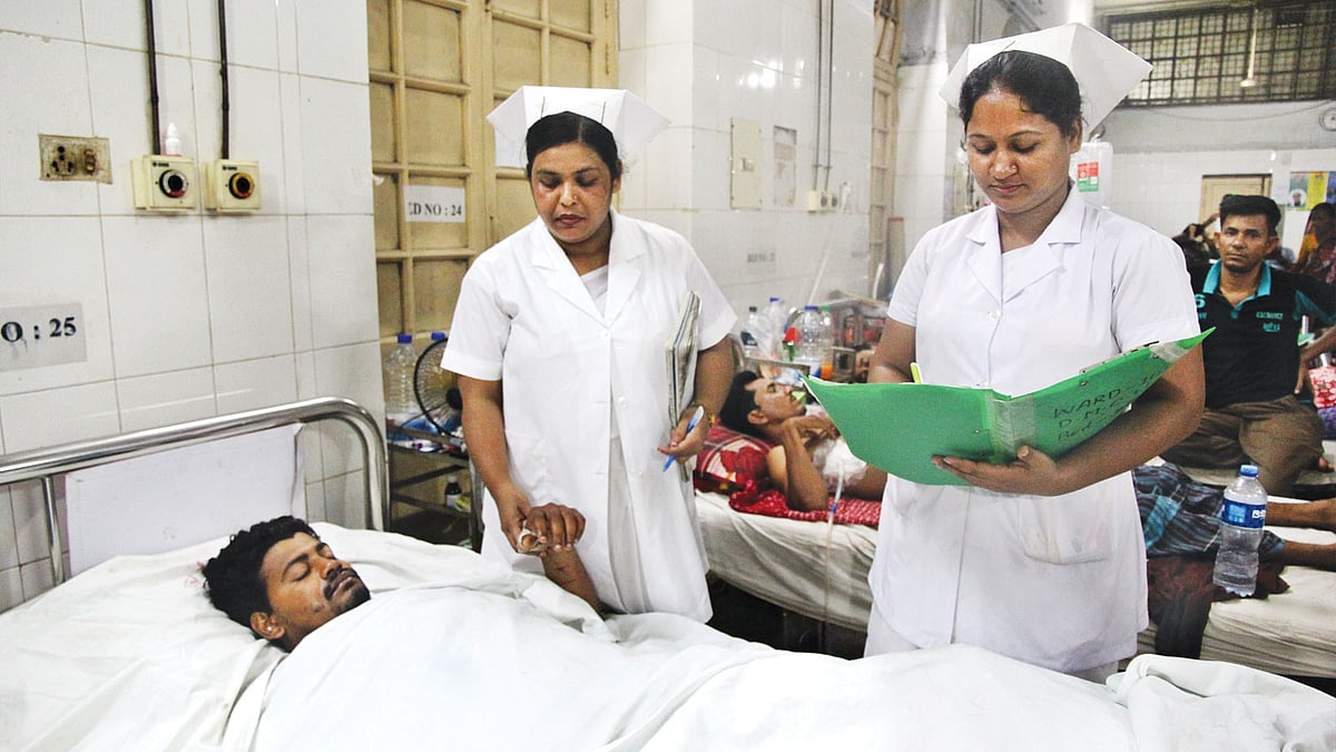 স্বাস্থ্যসেবায় নার্সদের ভূমিকা গুরুত্বপূর্ণ। দেশের চিকিৎসাসেবার মান অসন্তোষজনক হওয়ার অন্যতম একটি কারণ নার্স–সংকট