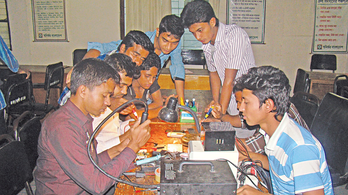 যুব উন্নয়ন অধিদপ্তরে ৪ প্রশিক্ষণ, ৬ মাসের কোর্সে ভর্তি শুরু ১ জুলাই