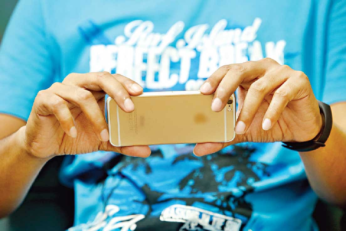 Yalangoch erkak modellarning rasmlari