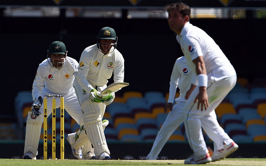 পাকিস্তানি বংশোদ্ভূত খাজা বলছেন, ক্রিকেটীয় দিক দিয়ে পাকিস্তান সফর বাতিলের ব্যাপারটা চরম হতাশার