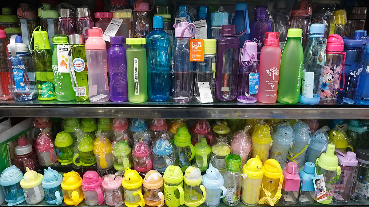 পানির বোতল