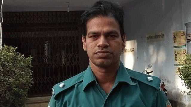 পুলিশের বিশেষ শাখার (এসবি) পরিদর্শক মামুন এমরান খান