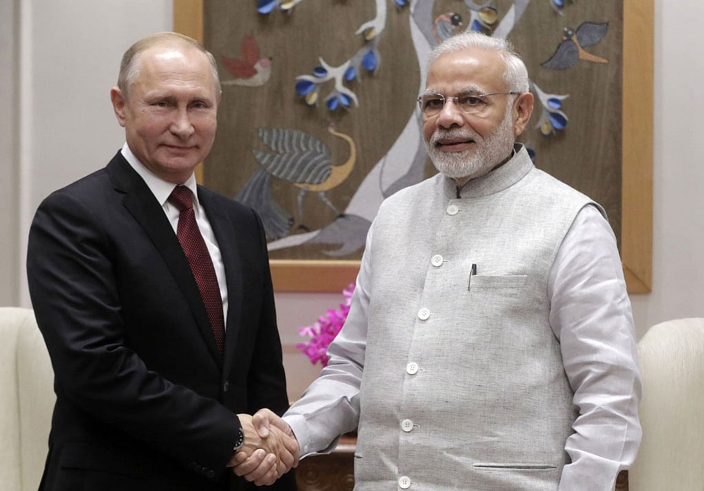 প্রেসিডেন্ট ভ্লাদিমির পুতিন ও  নরেন্দ্র মোদি।