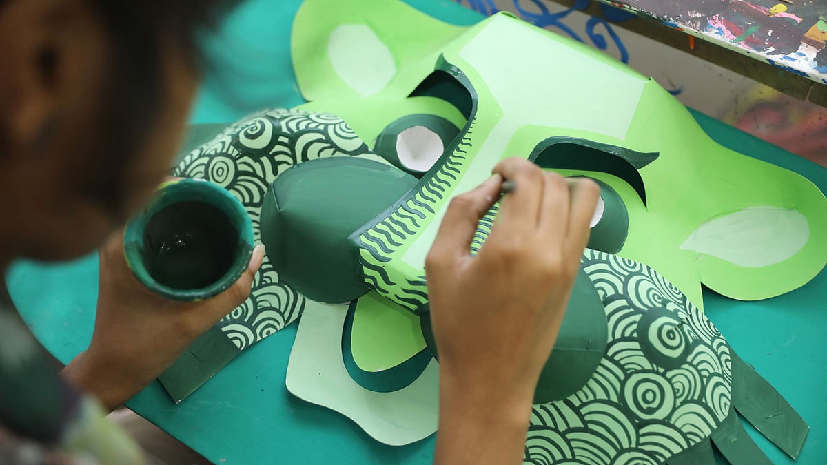 Ishlayotgan lesbiyan eshaklar Suv parisi porno video