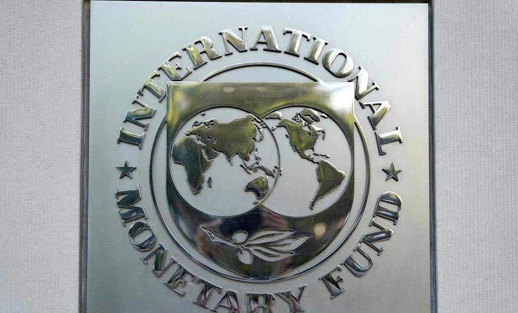 আন্তর্জাতিক মুদ্রা তহবিলের (আইএমএফ) কাছে ৬০০ কোটি ডলার ঋণ পেতে যাচ্ছে পাকিস্তান।