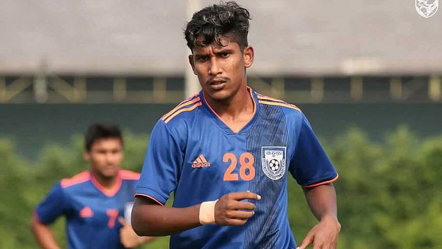 চোটে পড়ে নেপাল সফর শেষ বিশ্বনাথের