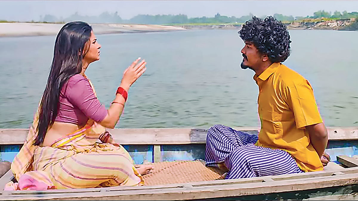 স্পর্শিয়া ও আবীর অভিনীত এবং নিয়ামুল মুক্তা পরিচালিত কাঠবিড়ালী ছবিটি। ছবি: সংগৃহীত