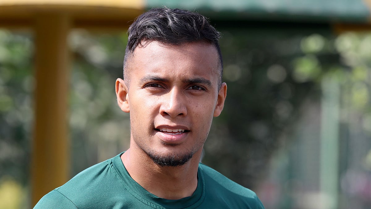 জামাল ভূঁইয়া এখন আবাহনীর খেলোয়াড়