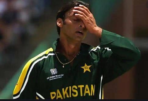 ২০০৩ বিশ্বকাপে ভারতের বিপক্ষে ম্যাচে শচীন টেন্ডুলকার আখতারের এক ওভারেই নিয়েছিলেন ১৮ রান