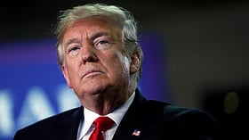 অভিবাসননীতিতে ট্রাম্পের জনপ্রিয়তায় ধস